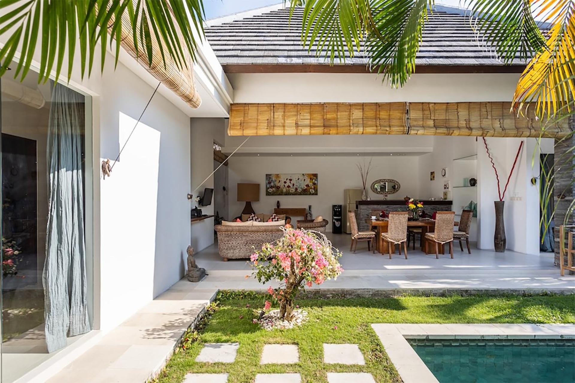 Villa Lotus Seminyak Esterno foto
