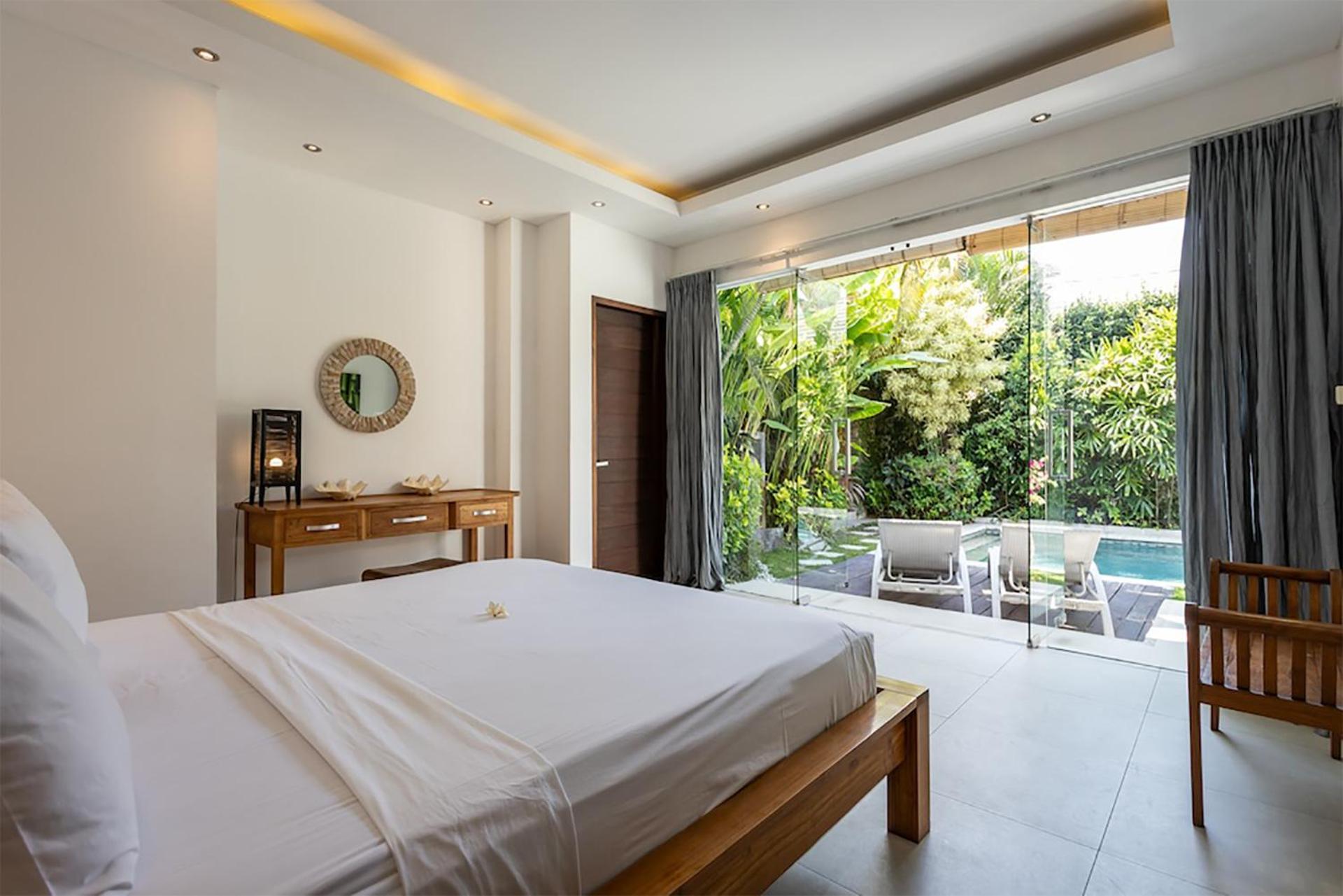 Villa Lotus Seminyak Esterno foto