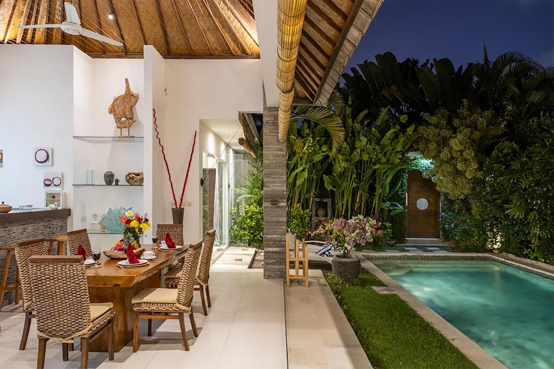 Villa Lotus Seminyak Esterno foto