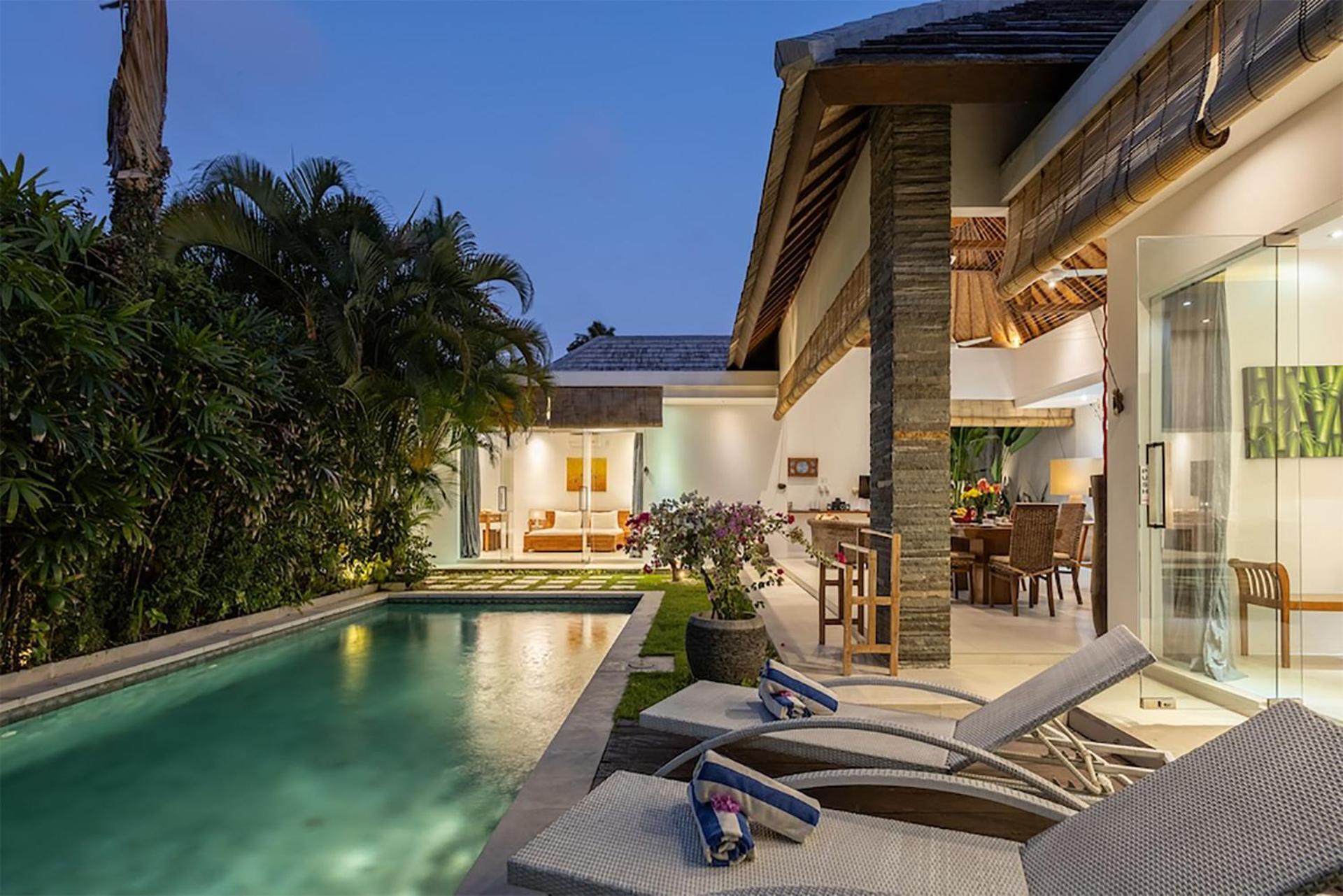 Villa Lotus Seminyak Esterno foto