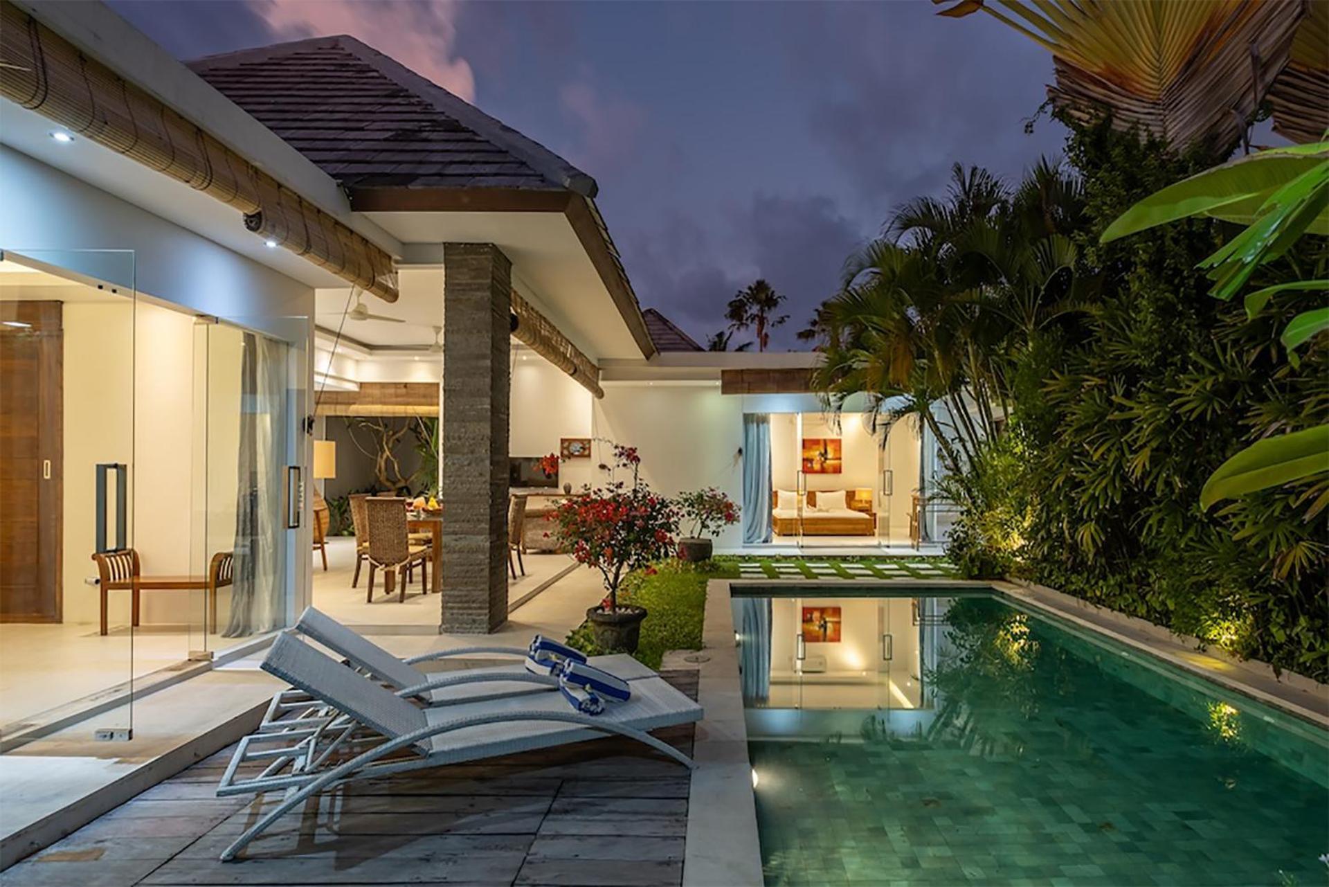 Villa Lotus Seminyak Esterno foto